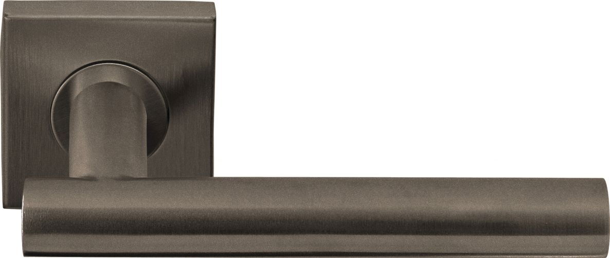 Formani 1501D250BRXX0BS BASICS LB7-19BSQR53G deurkruk geveerd op vierkant rozet brons